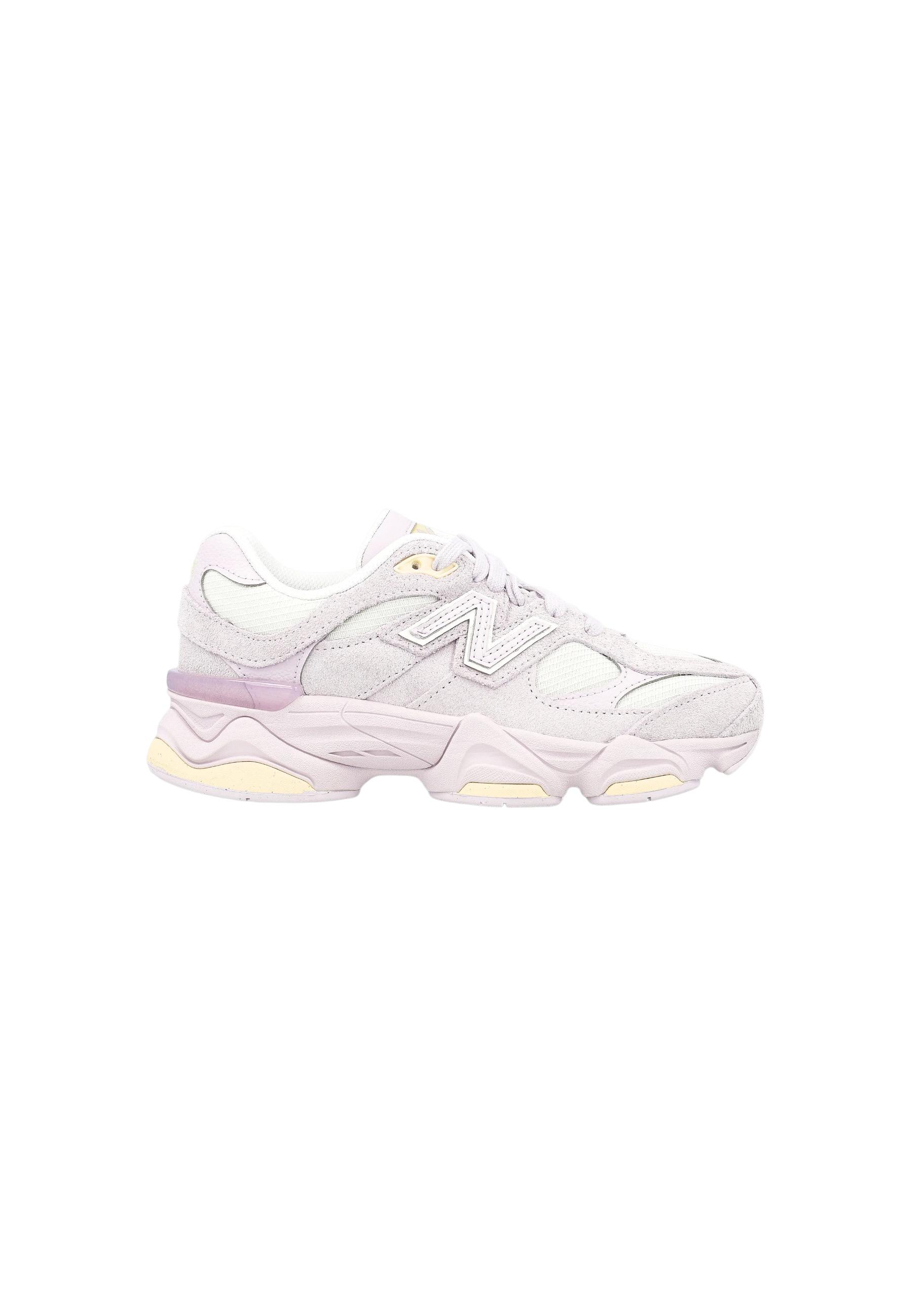 New Balance Women Sneakers