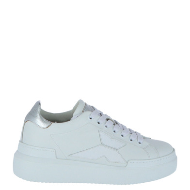 Sneaky Sneakers Donna