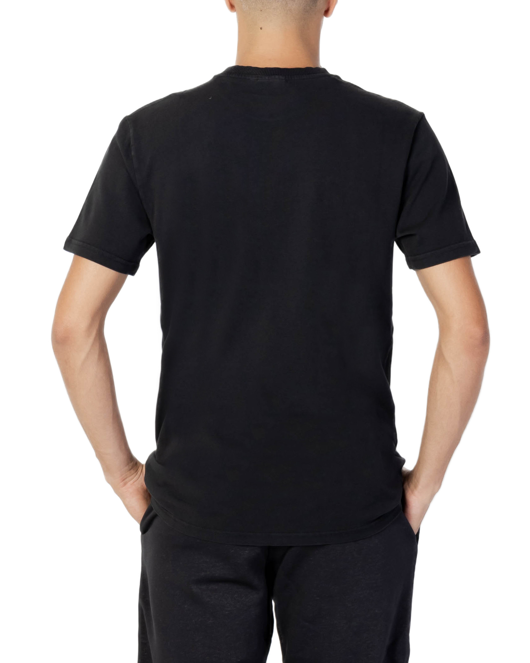 Fila Men T-Shirt