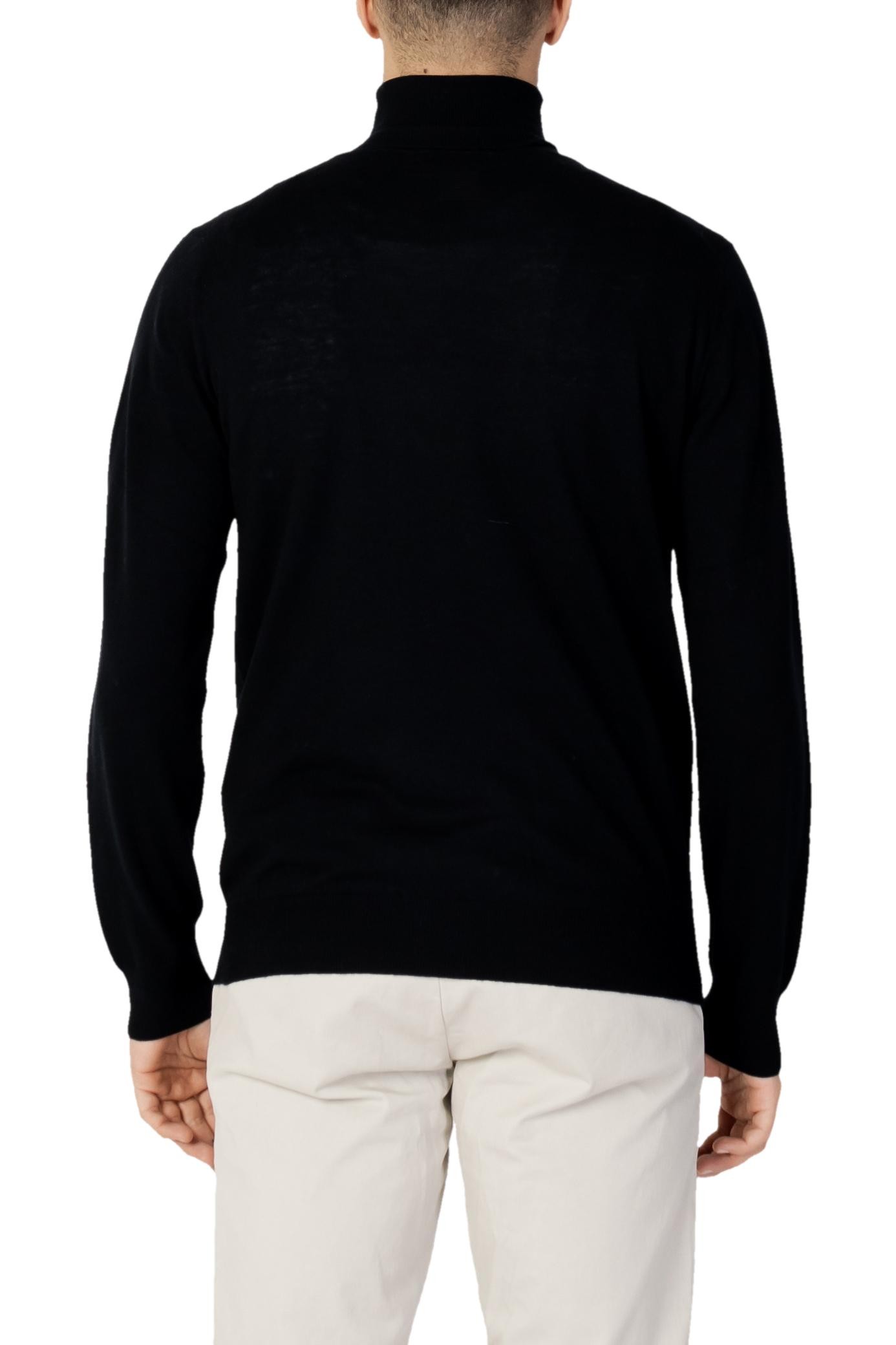 Diktat Men Knitwear