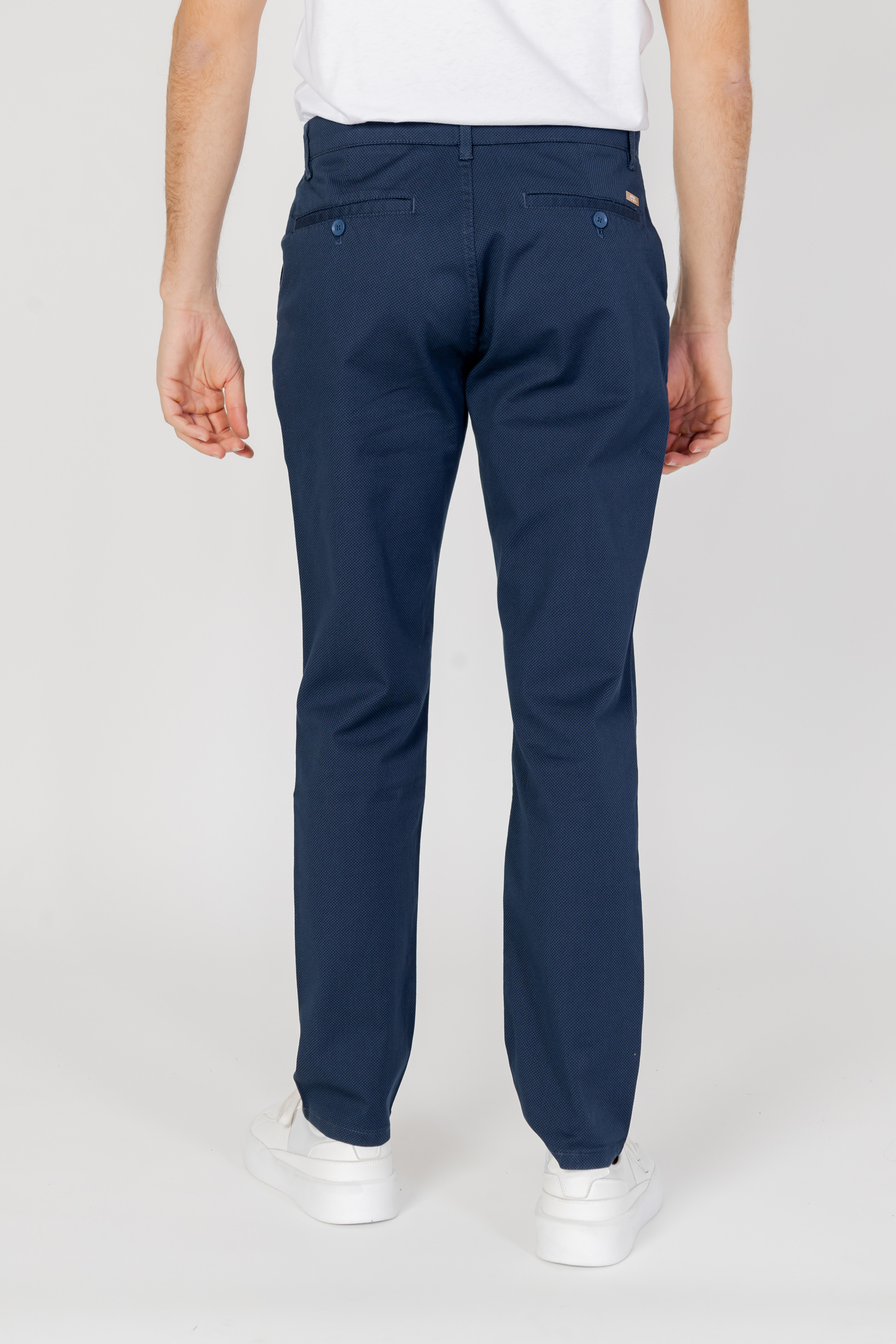 Armani Exchange Trousers 3