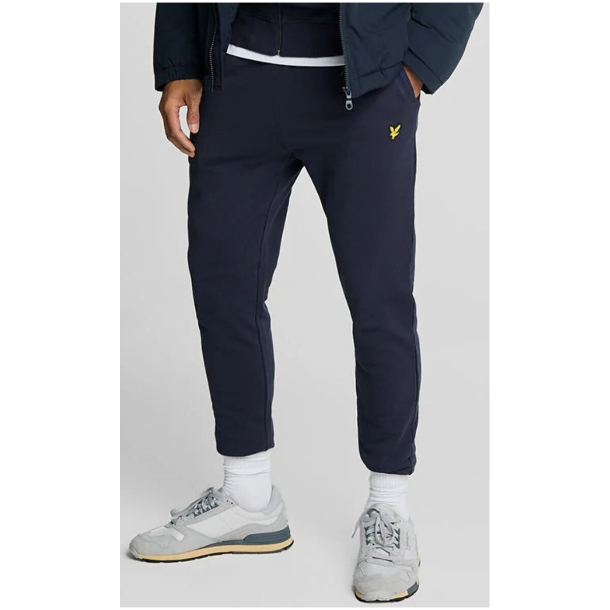 Lyle & Scott Trousers 4