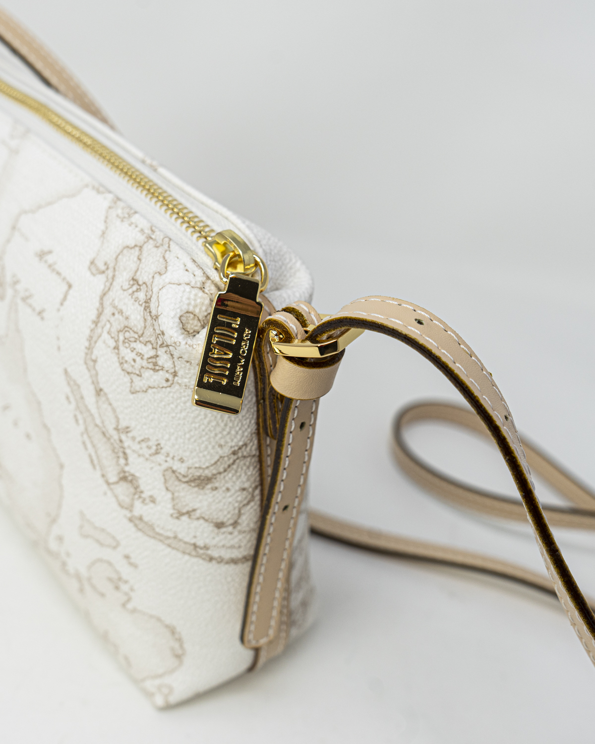 Alviero Martini Prima Classe Bag 5