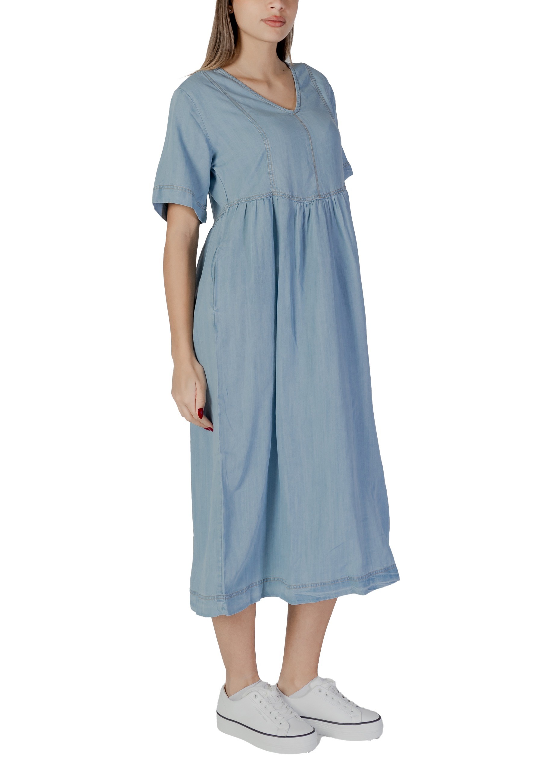 B.young Dress 3