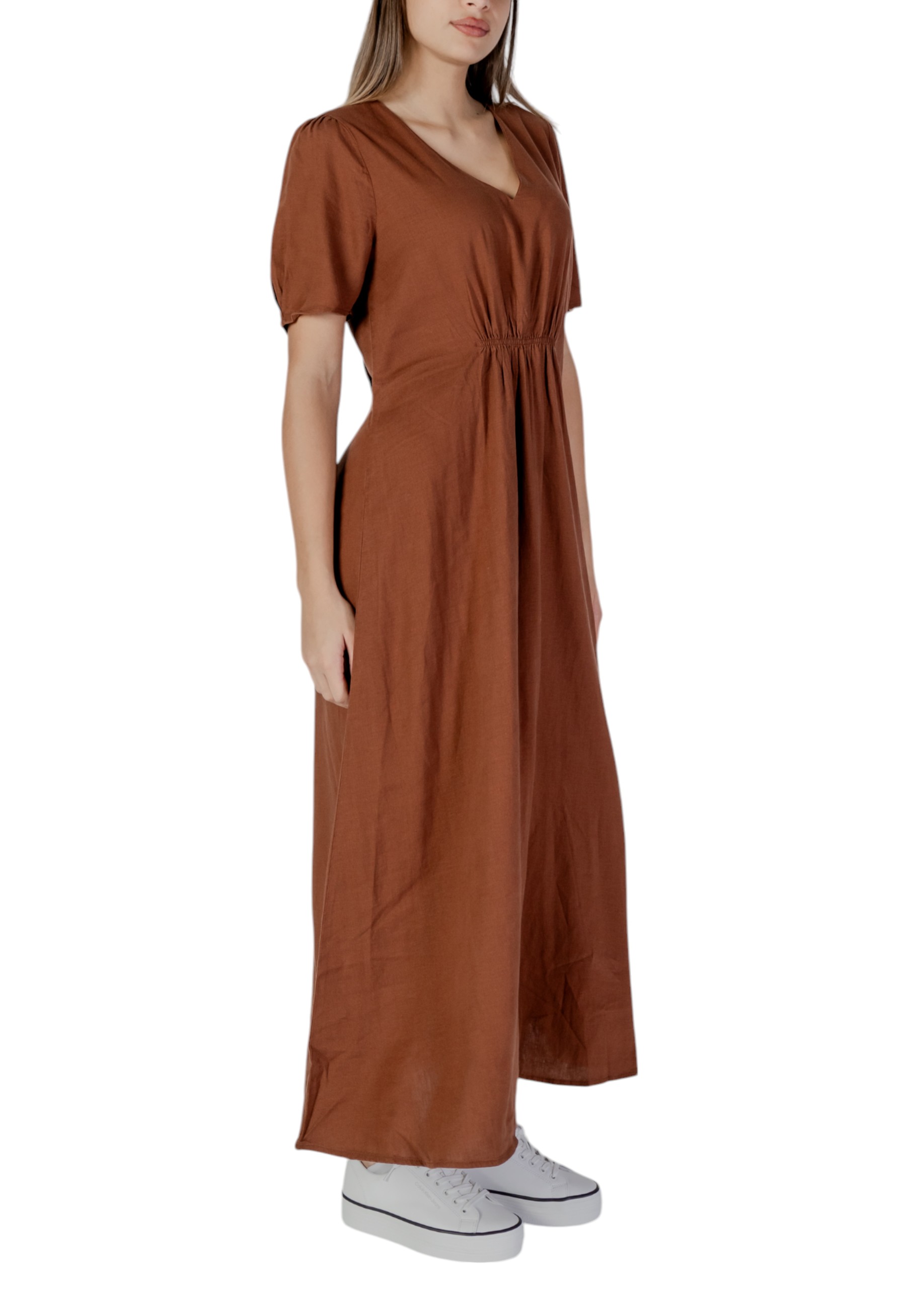 B.young Dress 8