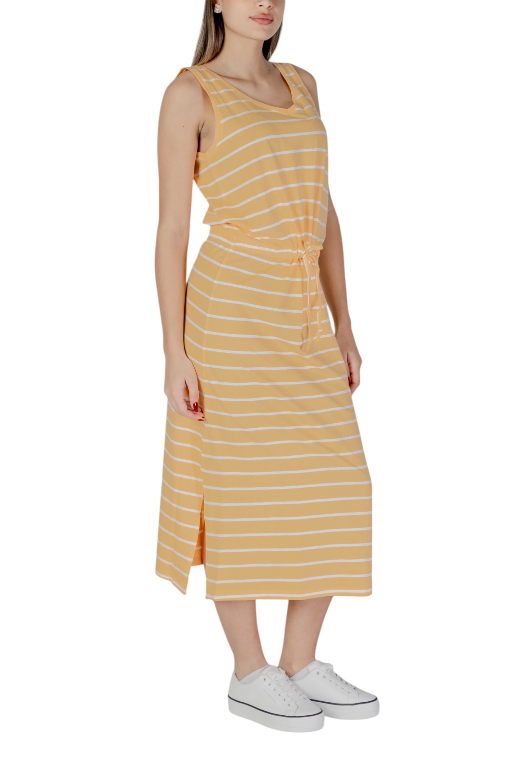 B.young Dress 3